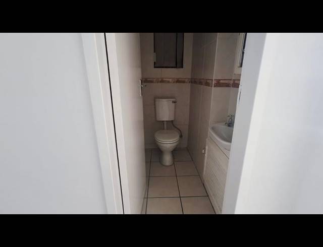 2 BEDROOM HOUSE FOR SALE IN DENLEE